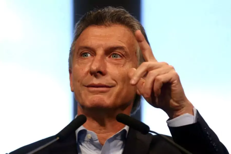 Argentine President Mauricio Macri gestures during a news conference at the Casa Rosada Presidential Palace in Buenos Aires, Argentina, January 17, 2017 (Reuters/Marcos Brindicci).