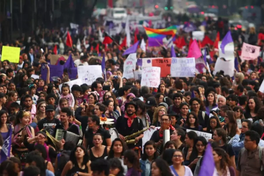 Mexico women march women's day