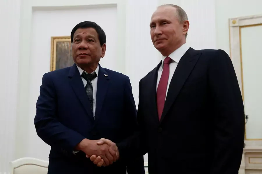 Russian President Vladimir Putin shakes hands with Philippine President Rodrigo Duterte during their meeting at the Kremlin in Moscow, Russia, on May 23, 2017.