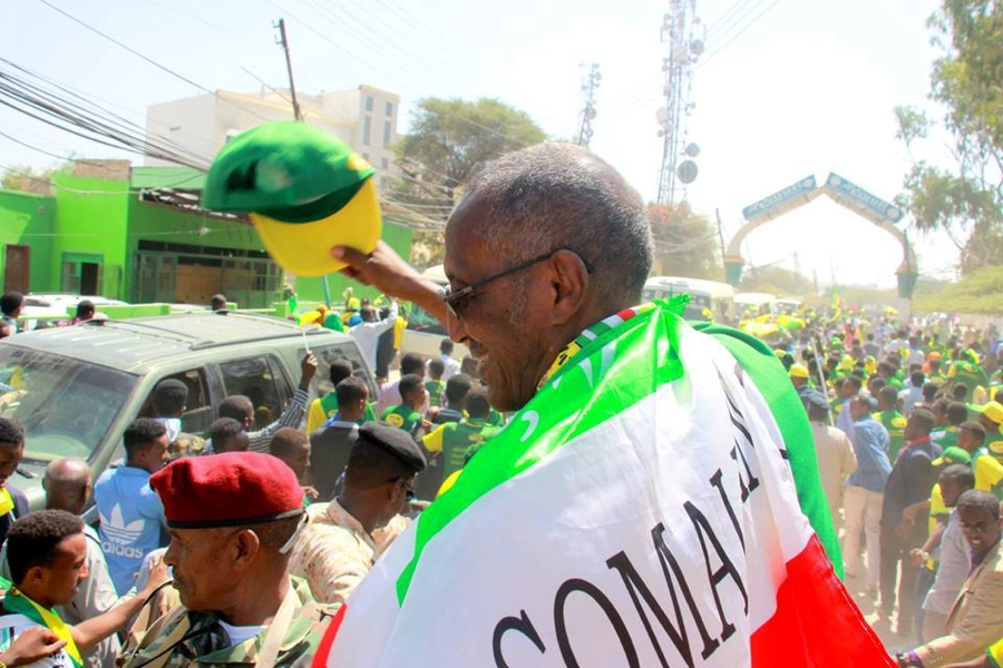 Somaliland's ruling party candidate and newly elected president Musa Bihi Abdi greets his supporters during an election campaign in the city of Hargeisa in Somaliland November 9, 2017. Picture taken November 9, 2017. 