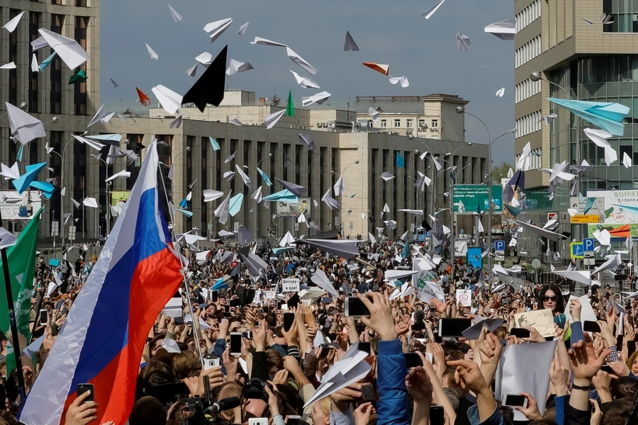 People release paper planes, symbol of the Telegram messenger, during a rally in protest against court decision to block the messenger because it violated Russian regulations, in Moscow, Russia on April 30, 2018.