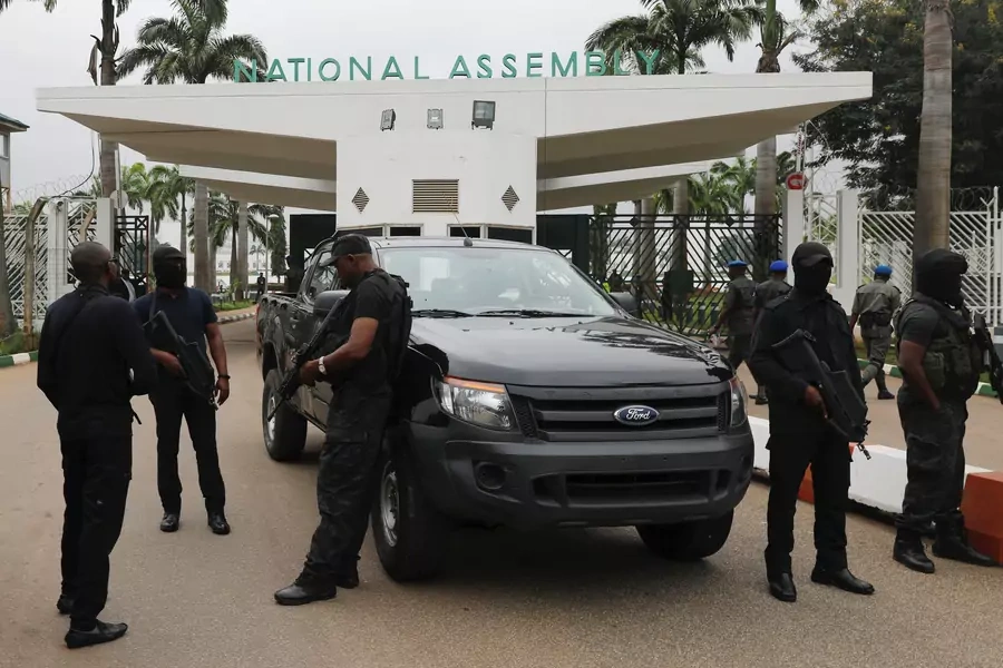 Members of security forces block the entrance of the national assembly in Abuja, Nigeria August 7, 2018. 