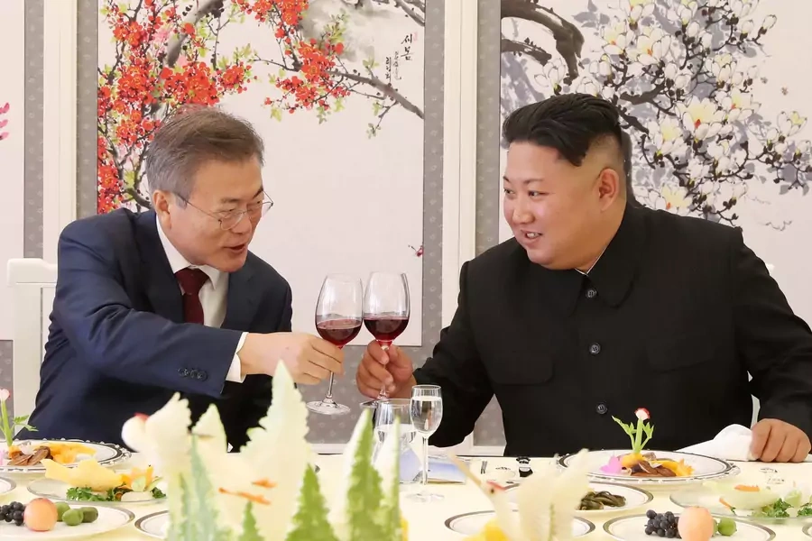 South Korean President Moon Jae-in makes a toast with North Korean leader Kim Jong-un during a luncheon at Samjiyon Guesthouse in Ryanggang province, North Korea, September 20, 2018.