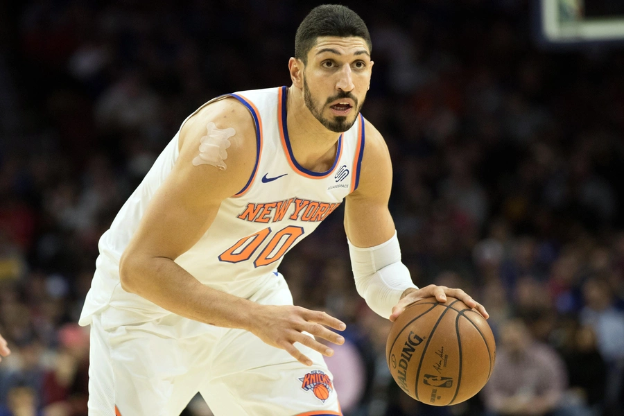 New York Knicks center Enes Kanter (00) dribbles against the Philadelphia 76ers during the second quarter at Wells Fargo Center