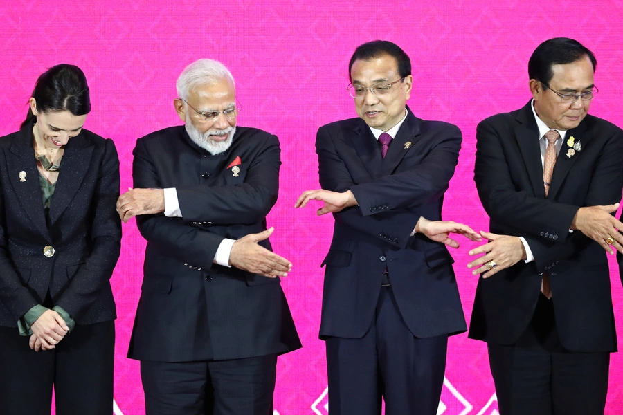 New Zealand Prime Minister Jacinda Ardern, Indian Prime Minister Narendra Modi, Chinese Premier Li Keqiang and Thai Prime Minister Prayuth Chan-Ocha shake hands at the RCEP summit in Bangkok, Thailand