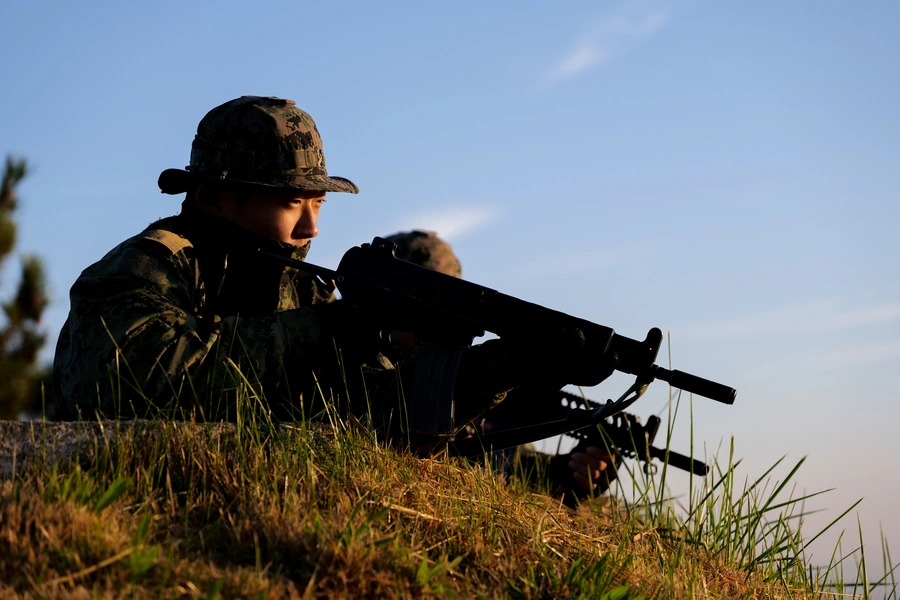 Members of U.S. and South Korean Special Forces take part in a joint military exercise conducted at Gunsan Air Force Base in Gunsan, South Korea, on November 12, 2019. 