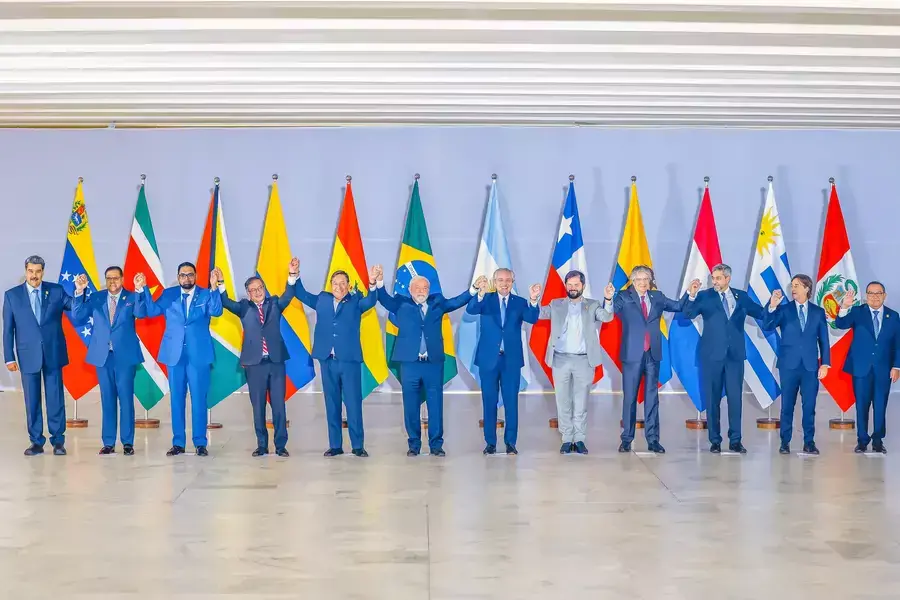 Brazilian President Luiz Inacio Lula da Silva hosts heads of state at the South America Summit. 