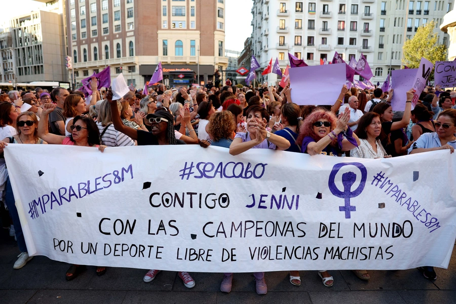 Soccer Football - People protest against Royal Spanish Football Federation President Luis Rubiales - Plaza Callao, Madrid, Spain - August 28, 2023 People hold banners and protest in Madrid following a kiss between Royal Spanish Football Federation Preside