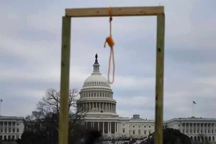 A noose hangs from makeshift gallows at the US Capitol in Washington D.C. on January 6, 2021.